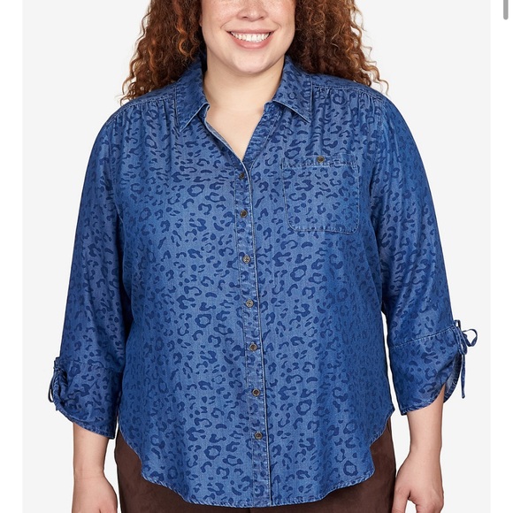 Plus Size Autumn Weekend Animal Print Tie Sleeve Button Up Top - Picture 1 of 7